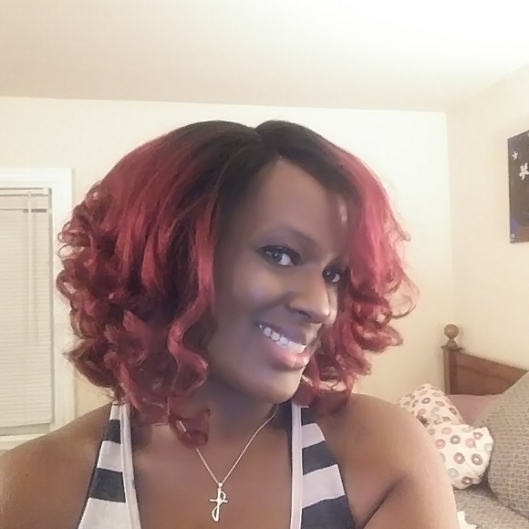 Meet your Posher, Dana - Picture 6 of 16